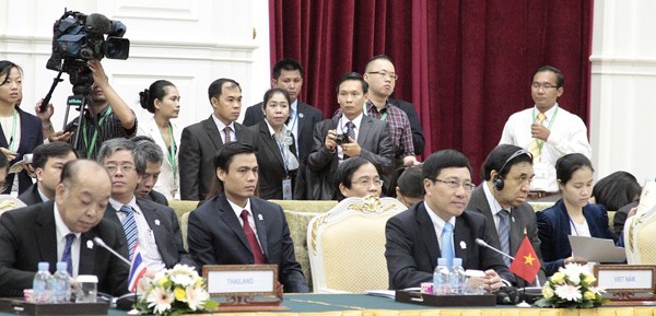 Bộ trưởng Phạm Bình Minh tham dự Hội nghị Ngoại trưởng ASEAN 46 - ảnh 1